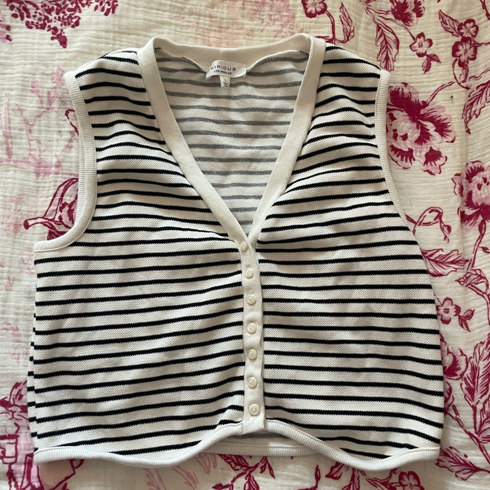 Striped Button-Front Tank Top in White & Black